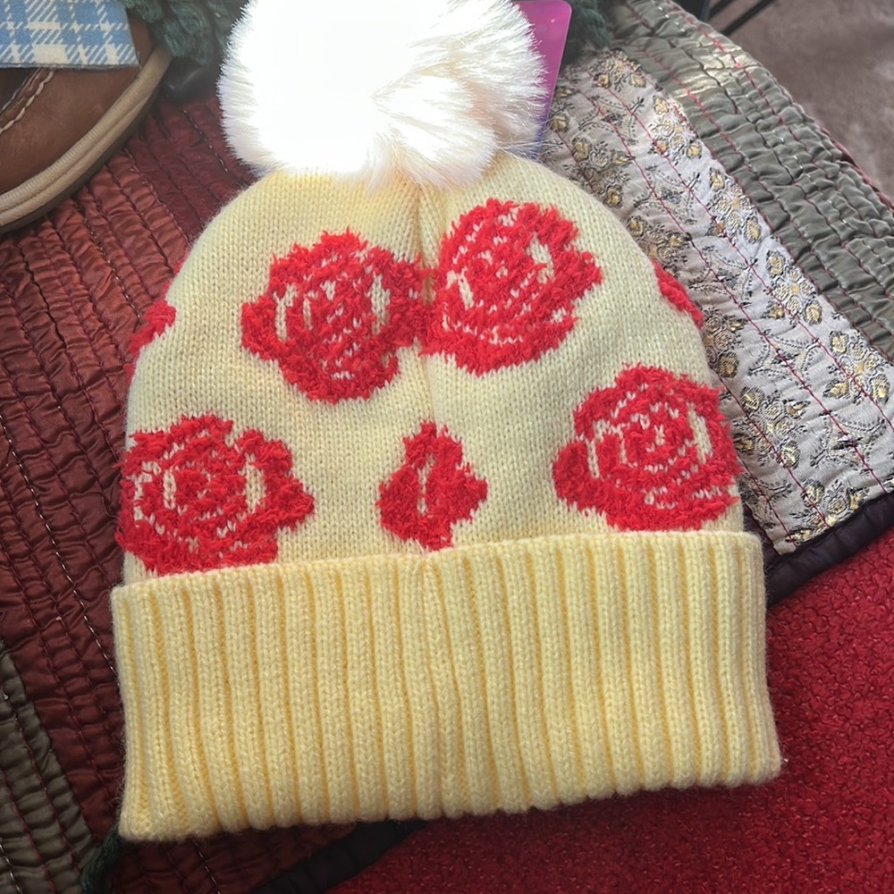 Disney Belle Box Lunck Pom Pom beanie Disney Princess - Picture 7 of 7